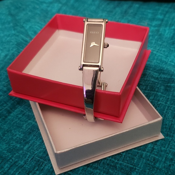 Gucci watch - Picture 1 of 6